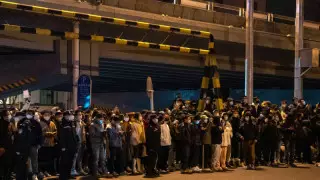 Қытайда карантинге наразылық білдірушілер Си Цзиньпинді биліктен кетуге шақырды