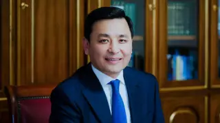 Алтай Көлгінов Астана әкімі қызметінен кетті