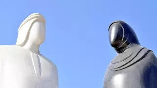 Катарда футбол жанкүйерлеріне ұлттық киімде ішімдік ішуге тыйым салынды