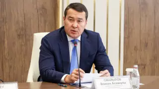 "Дереу кадрлық шешімдер қабылданады": Смайылов Үкіметтің 2023 жылғы жұмысы туралы