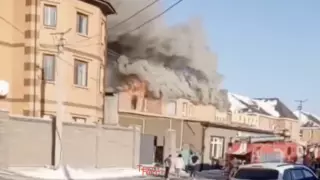Астанада оң жағалаудағы үйлердің бірінен өрт шықты