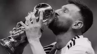 Месси әлем чемпионатындағы жеңісін кімге арнағанын айтты