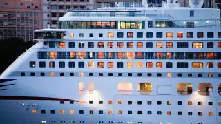 Үйден шықпай саяхаттау. Америкалық жігіт каютаны 12 жылға жалдаған