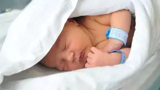 Таразда дәрігерлер жаңа туған сәбилерді сатты деген күдікке ілінді