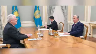 Тоқаев SCAT әуекомпаниясының президентін қабылдады
