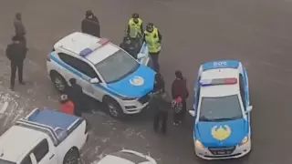 Желіде Астана полицейлері түсірілген видео талқыланып жатыр
