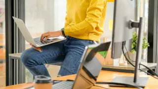 Алматыда мектеп түлектерінің ата-аналары алданып, ақшасынан айырылып қалған