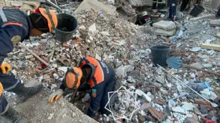 Үйінді астынан дауыстарды есту үлкен қуаныш – қазақстандық құтқарушы Түркия туралы