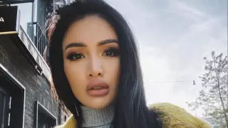 Блогер Айжан Байзақованы Жапонияда қонақүйден шығарып жіберген