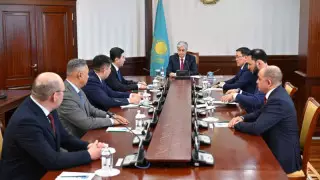 Тоқаев фракция жетекшілерімен премьер-министрлікке кандидатураны талқылады