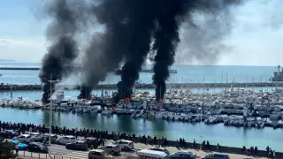 Францияның Гавр портында катерлер өртеніп кетті