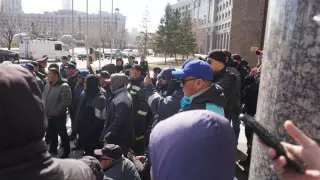 Мұнайшылар талабы үнемі өзгереді - Мырзағалиев жаңаөзендік жұмысшылар туралы