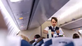 Бортсерік ұшақтағы су сапасына қатысты дауға нүкте қойды