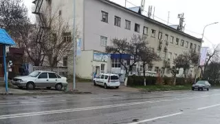 Кентауда ер адам аулада ойнап жүрген қызды ұрып-соғып, зорламақ болған