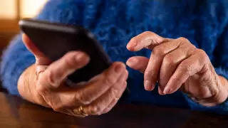 Астанада 82 жастағы зейнеткерді алдаған алаяқ ұсталды