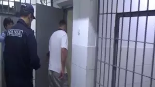 Алматы облысында ер адам қыздарын зорлады деп айыпталды: апалы-сіңілі полиция қорғауына алынды