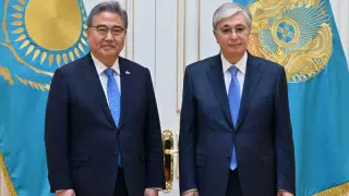 Тоқаев Оңтүстік Корея СІМ басшысымен не туралы сөйлесті?