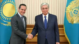 Президент Shell компаниясының басшысымен кездесті