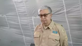 "Мен келеді деп аяқ асты жолды жөндеген". Тоқаев кінәлілер жазаланатынын айтты