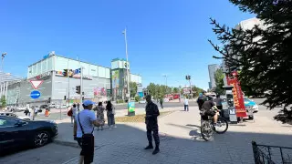 Kaspi Bank-тің Астанадағы бөлімшесінде бірнеше адам кепілге алынған