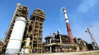 Павлодар мұнай-химия зауыты жоспарлы күрделі жөндеуге тоқтатылды