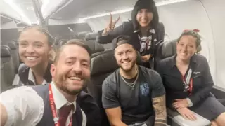 Рейсті 18 сағат күткен ер адам ұшақтың жалғыз жолаушысы болды