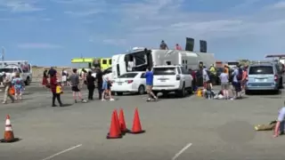 АҚШ-та Гранд-Каньон маңында туристер мінген автобус аударылды