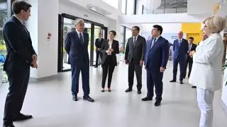 Тоқаев Prometheus school мектебіне барды