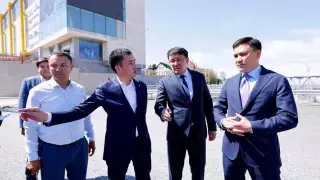 Үш дейгейлі жолайрық: Бәйдібек би даңғылы көлік қозғалысына ашылды