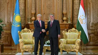 Тоқаев пен Рахмонның келіссөзінің егжей-тегжейі белгілі болды
