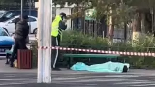 Астанада тұрғын үйлерлердің бірінің ауласынан 53 жастағы әйелдің денесі табылды