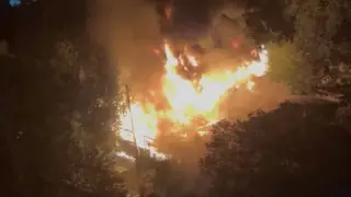 Алматыдағы ірі өрт видеоға түсірілді