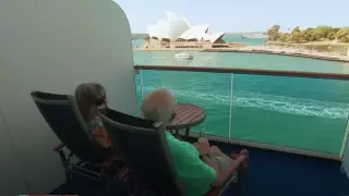 Зейнеткерлер қарттар үйіне бармай бір жарым жыл круиз лайнерінде өмір сүрген