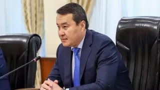 Смайыловтың әкесі Жамбыл облысының құрметті азаматы болды