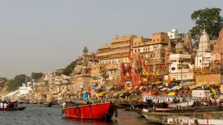 "Олар етті башпайымен кеседі". Қазақстандық әйел Үндістанға көшіп, кедейлік туралы мифті сейілтті