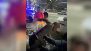 Алматыда полицейді ұрған ер адам қамауға алынды