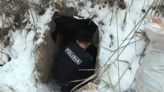 Адам өлтірген күдіктілер жер астында жасырынып жүрген