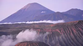 Индонезияның Мерапи жанартауы бір айда екінші рет атқылады