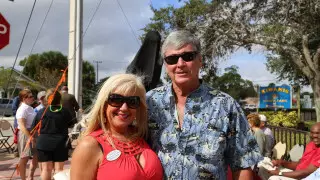 Бар мүлкін сатып жіберген ерлі-зайыпты круиз кемесінің керемет каютасын сатып алды