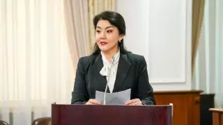 Министрлік Ажар Ғинияттың отставкасы туралы петицияға жауап берді