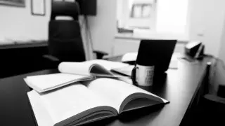 Өскеменде турфирма тұрғындарды 100 миллион теңгеге сан соқтырған