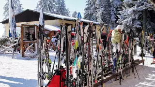 Мыңнан аса турист тау-шаңғы курортында қалып қойған