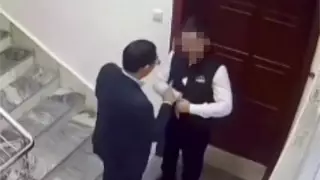 "Конвертке ұқсас зат берген": Ақтөбе облысында резонанс тудырған видео тексеріледі