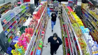 Алматылықтар жер сілкінісі кезінде супермаркеттерді паналады