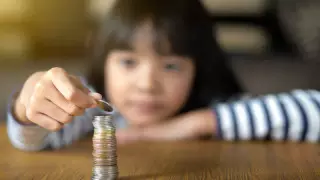 Қазақстандық балаларға шамамен 700 миллион доллар аударылған