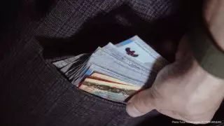 Атырау облысында шенеунік пара алды деген күдікке ілінді