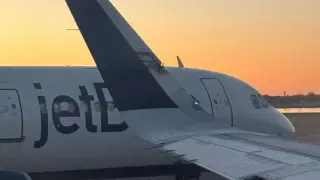 Бостон әуежайында екі лайнер соқтығысты