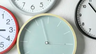 Сағат белдеуінің өзгеруі: гаджет иелеріне нұсқау ұсынылды