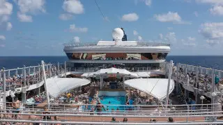 Қауіпті инфекцияның кесірінен мыңдаған жолаушысы бар круиздік кеме карантинге жабылды