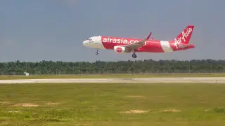 Зарядтау құрылғысы салдарынан ұшақ өртеніп кете жаздады